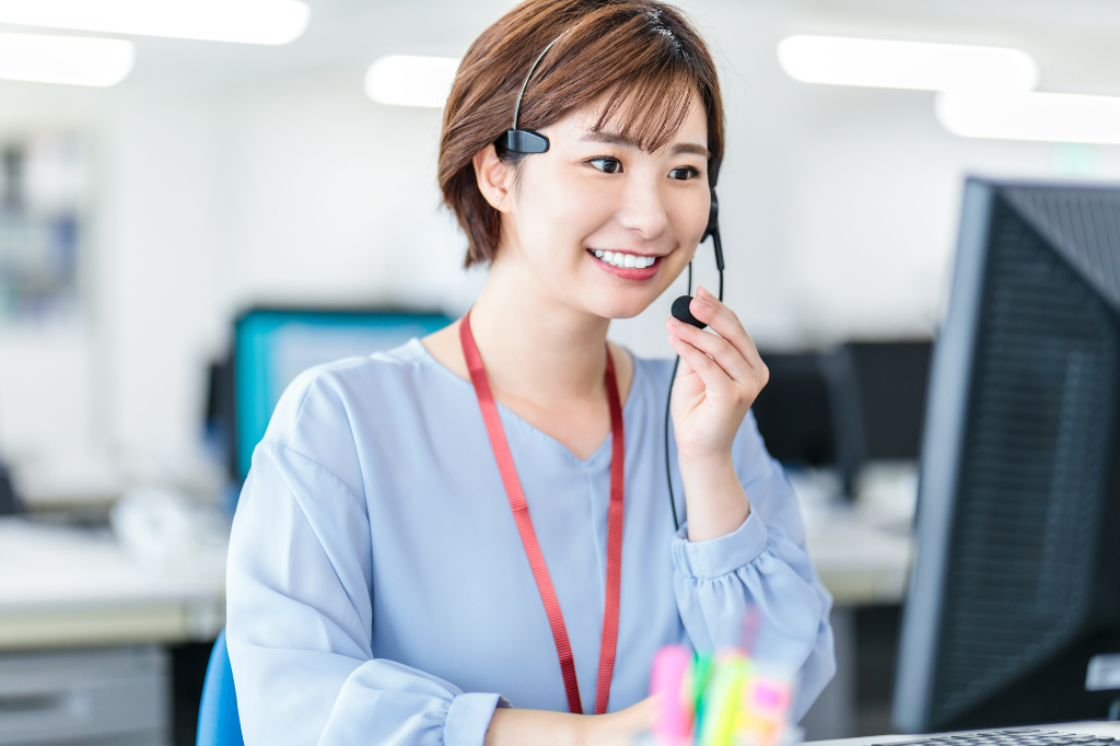 〈座ってお仕事！主婦さん歓迎♪〉日祝お休み！服装・髪色自由♪
フ...